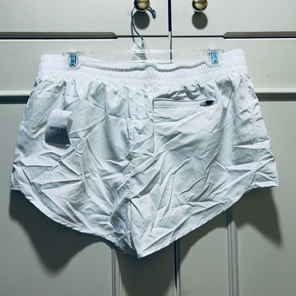 ✅NWT Forever 21 Short Size L - Picture 4 of 8